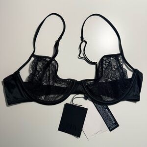 ZARA NWT Black Lace Bra Adjustable Underwire 32B
